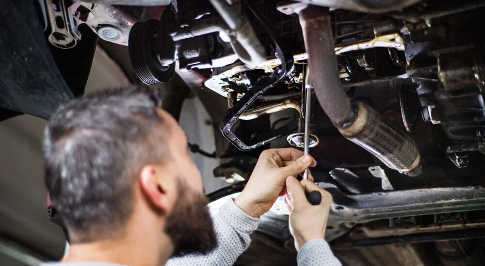 Reparație Direcție și suspensie - Servicii Auto Vivacar