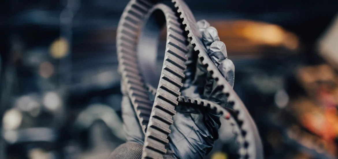 Reparație și Schimb curea de Distribuție - Servicii Auto Vivacar